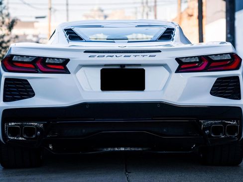 Used 2021 Chevrolet Corvette Stingray Coupe w/ 1LT image 4