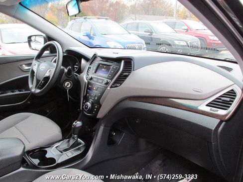 Used 2017 Hyundai Santa Fe Sport image 15