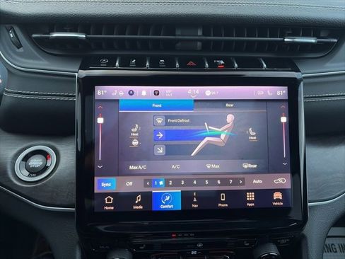 Used 2022 Jeep Grand Cherokee L Limited image 22