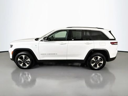 Used 2024 Jeep Grand Cherokee Limited 4xe AWD/4WD image 4