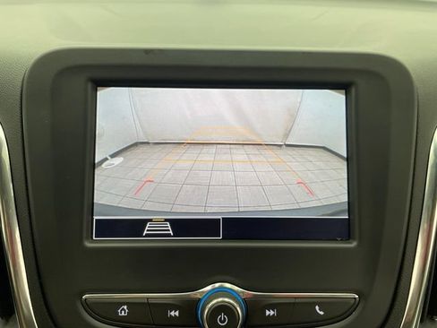 Used 2024 Chevrolet Equinox LS AWD/4WD image 4