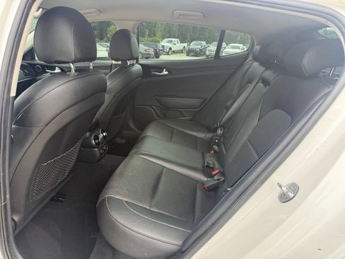 Used 2019 Kia Stinger RWD image 21