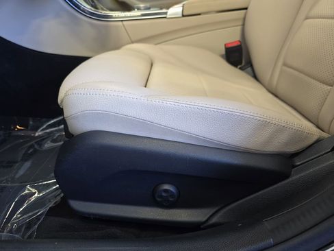 Used 2021 Mercedes-Benz C 300 Sedan image 29