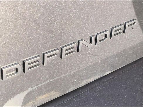 New 2026 Land Rover Defender 110 X-Dynamic SE image 6