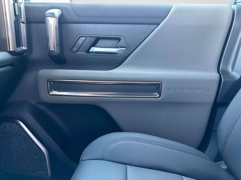 New 2025 GMC Hummer EV 3X image 24