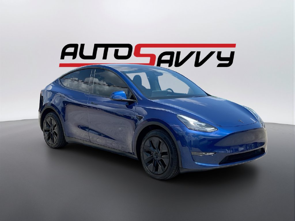 Used 2025 Tesla Model Y Long Range RWD image 1