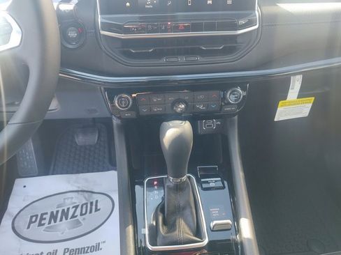 New 2026 Jeep Compass Latitude w/ Sun and Sound Group image 11