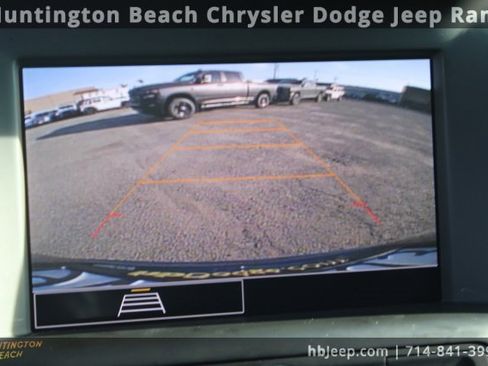 Used 2024 GMC Terrain SLE image 35