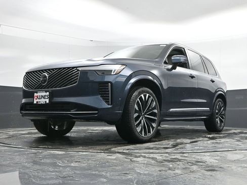 New 2026 Volvo XC90 B6 Plus w/ Protection Package AWD/4WD image 41