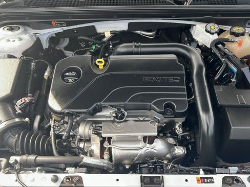 Used 2024 Chevrolet Malibu LT FWD image 19