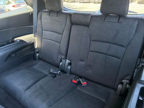 Used 2022 Honda Pilot Sport image 17