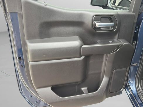 Used 2022 Chevrolet Silverado 1500 Custom AWD/4WD image 14