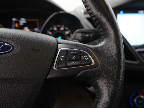 Used 2017 Ford Escape Titanium AWD/4WD image 28