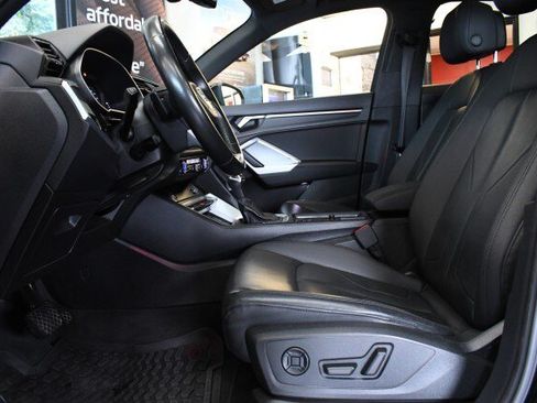 Used 2022 Audi Q3 2.0T Premium Plus w/ Premium Plus Package AWD/4WD image 23