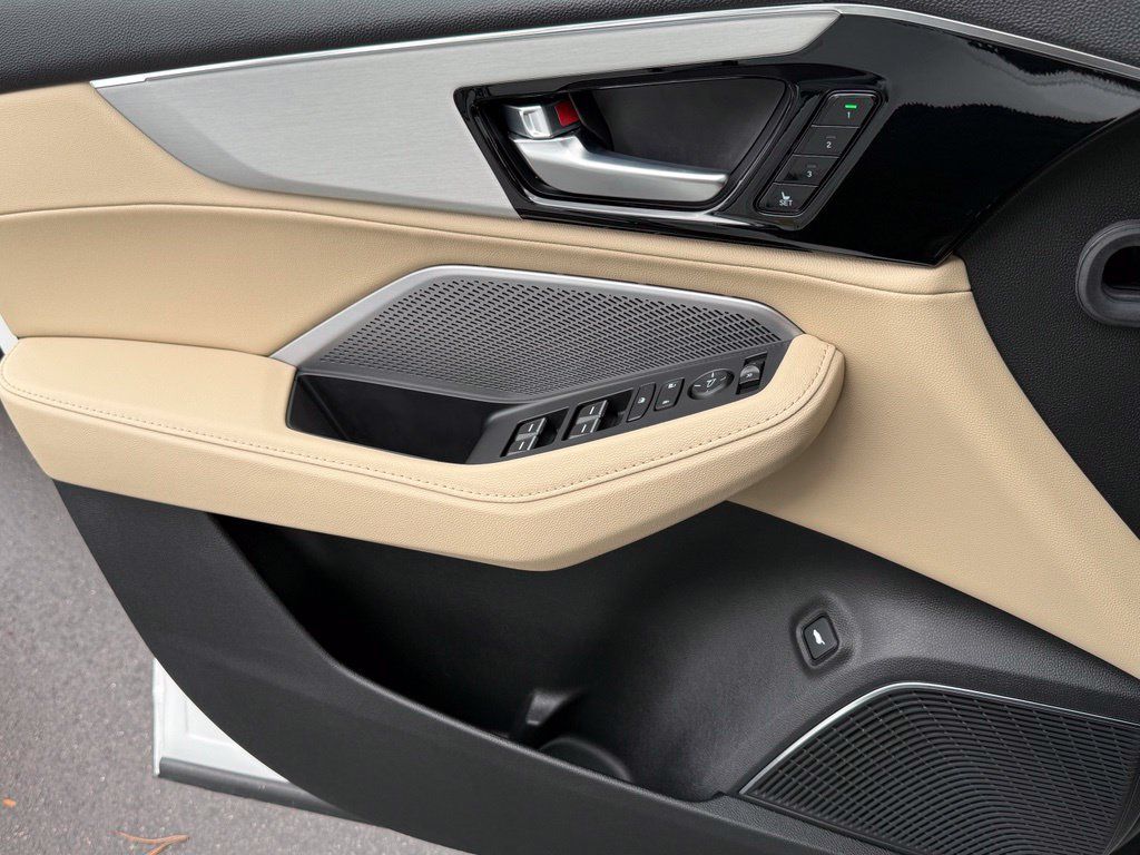 Certified 2026 Acura MDX SH-AWD image 28