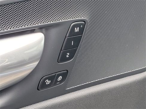 Used 2023 Volvo XC60 B5 Core w/ Climate Package image 11