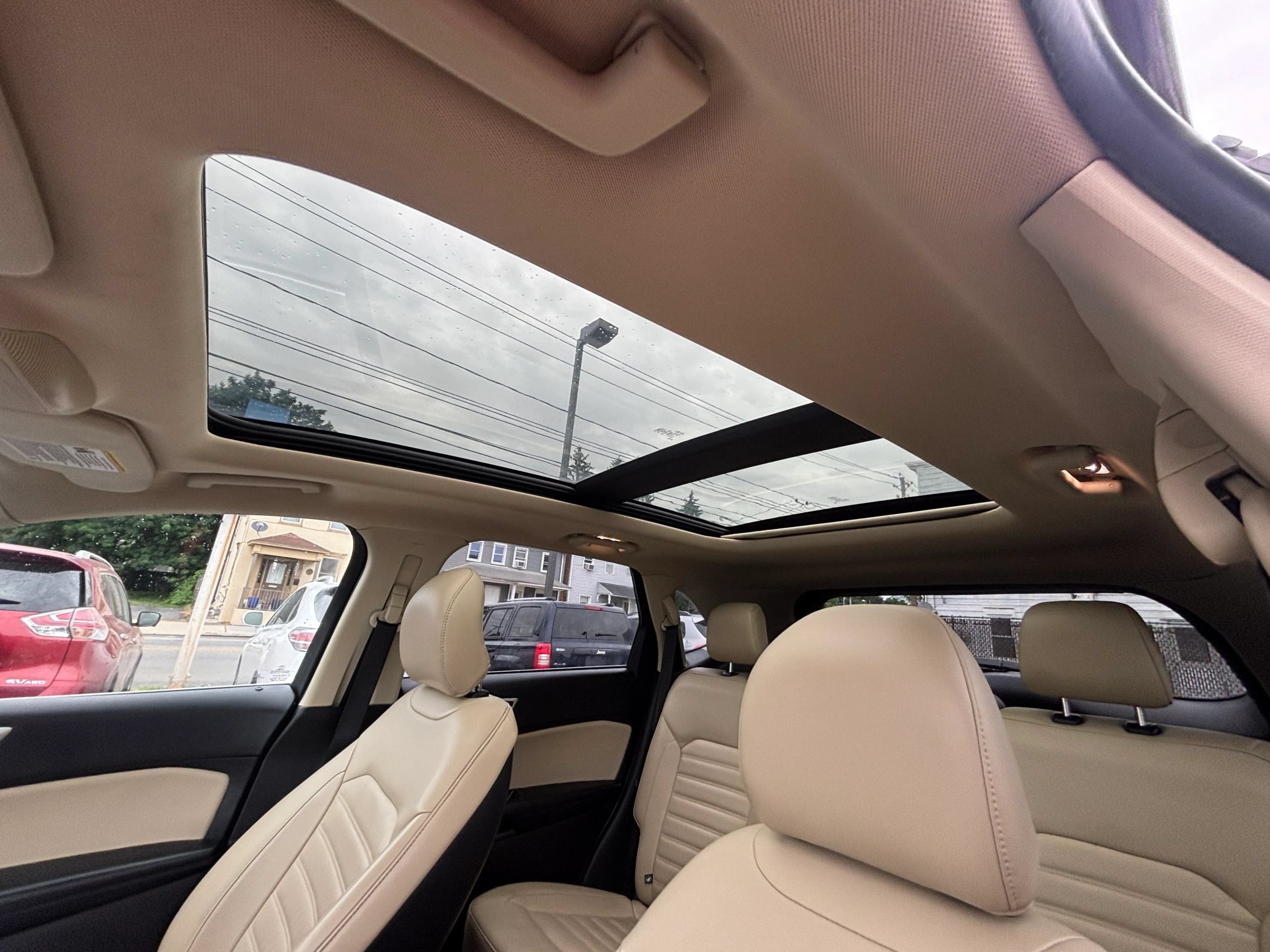 Used 2017 Ford Edge SEL w/ Equipment Group 201A AWD/4WD image 32