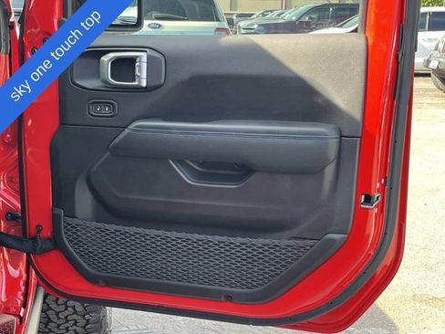 Used 2024 Jeep Wrangler Unlimited Rubicon 4xe w/ Capability Package AWD/4WD image 21