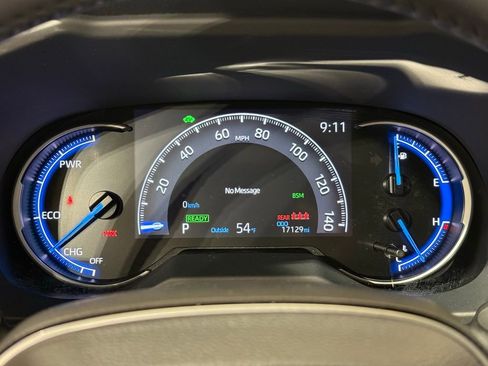 Used 2023 Toyota RAV4 XLE image 27