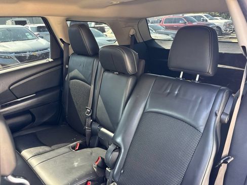 Used 2017 Dodge Journey Crossroad FWD image 11