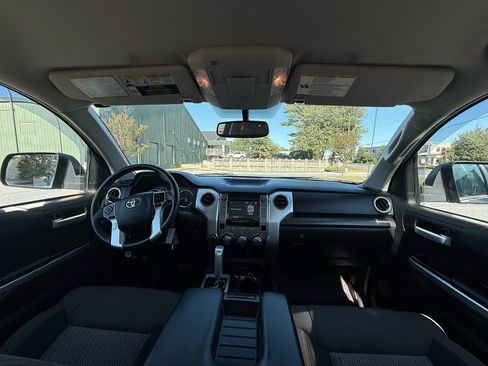 Used 2016 Toyota Tundra SR5 image 15