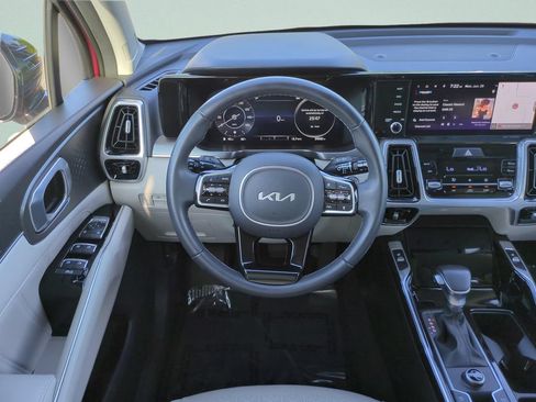 Used 2023 Kia Sorento SX FWD image 12