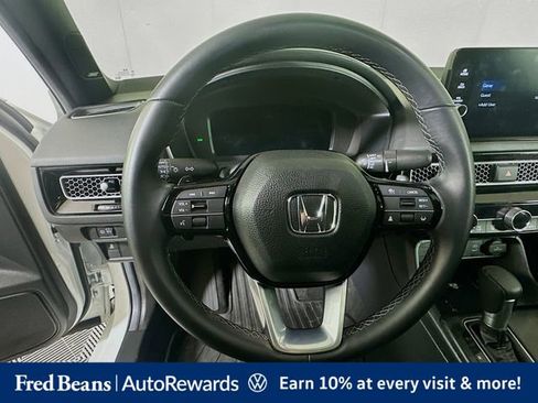 Used 2025 Honda Civic Sport image 11