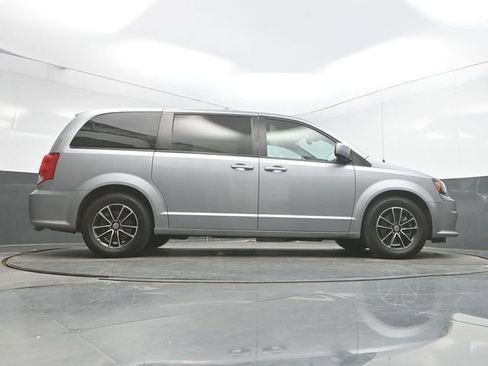 Used 2019 Dodge Grand Caravan GT image 33