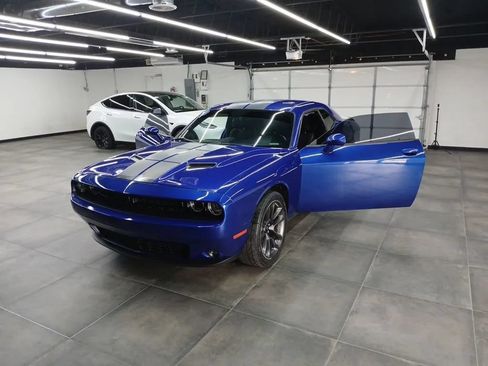 Used 2019 Dodge Challenger SXT w/ Blacktop Package RWD image 35