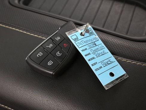 Used 2024 Chevrolet Tahoe Premier w/ Premium Package image 27