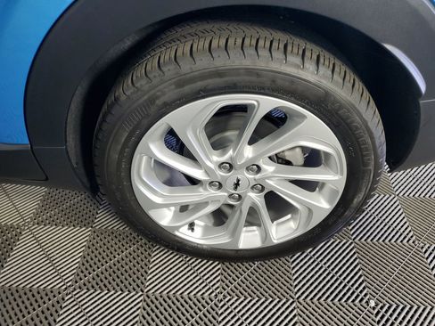 New 2027 Chevrolet Bolt LT FWD image 29
