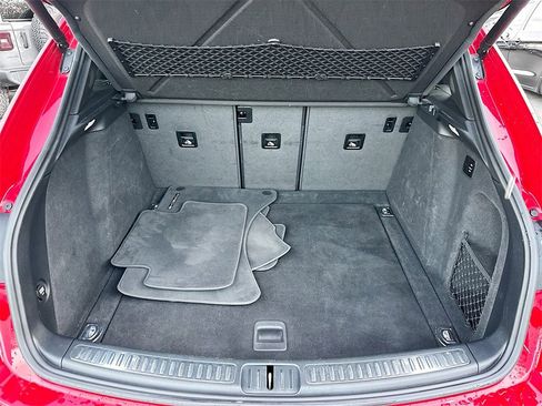 Used 2018 Porsche Macan GTS w/ Premium Package Plus image 28