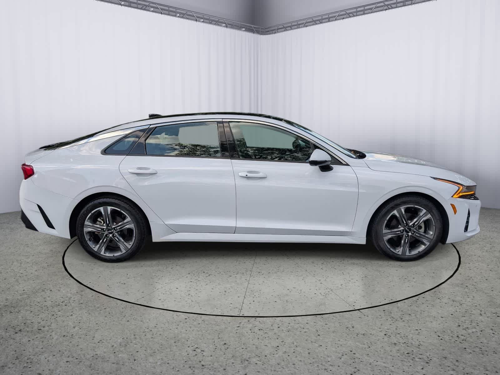 Used 2023 Kia K5 EX w/ EX Premium Package FWD image 2