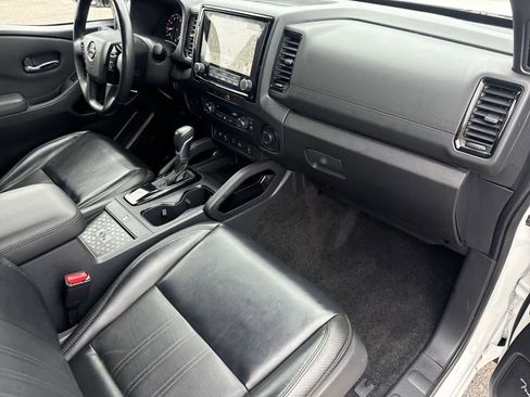Used 2022 Nissan Frontier Pro-X w/ Pro-X Premium Package image 11