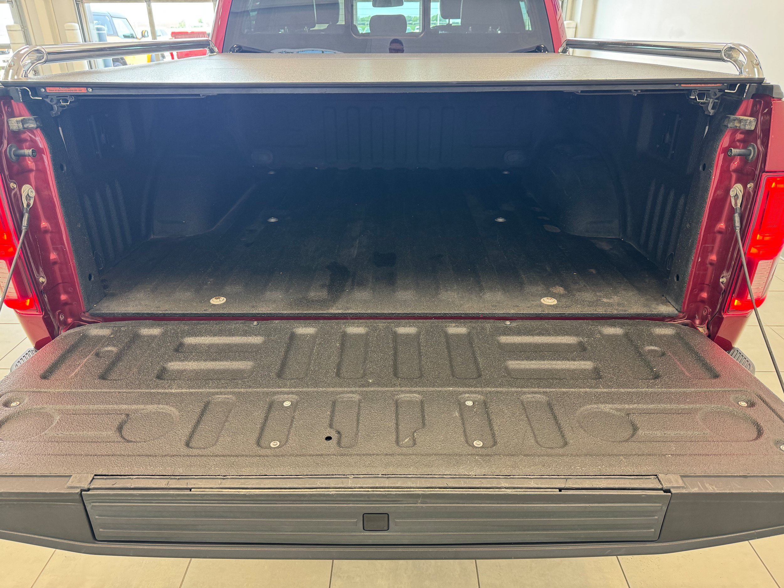 Used 2018 Ford F150 Lariat w/ Equipment Group 502A Luxury AWD/4WD image 8