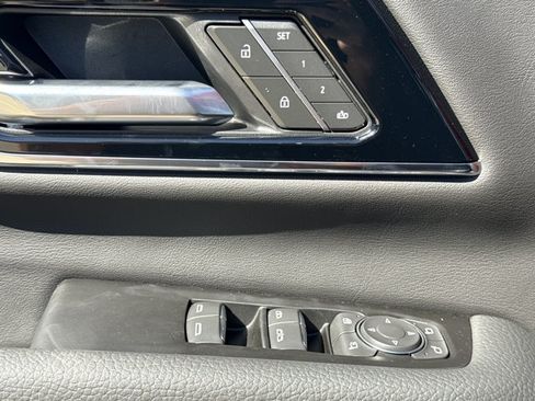 New 2026 GMC Yukon Denali w/ Denali Reserve Package AWD/4WD image 21