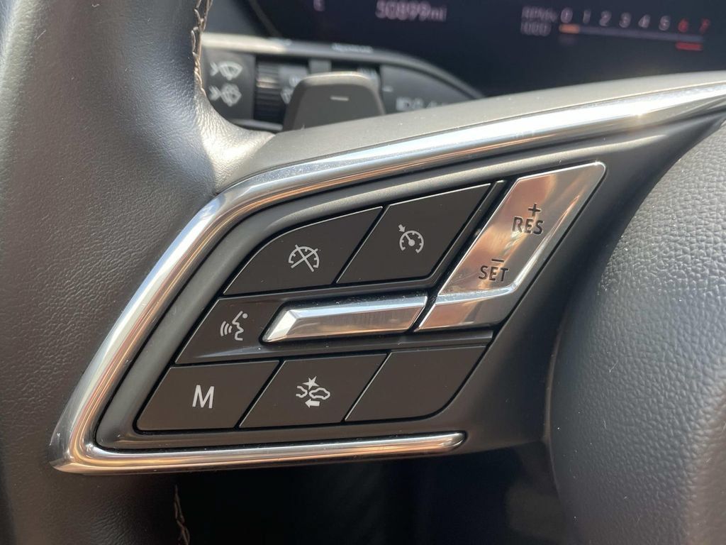 Used 2024 Buick Envision Preferred AWD/4WD image 23