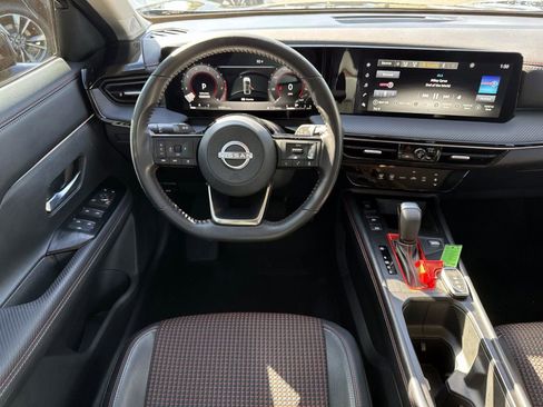 Used 2025 Nissan Kicks SR image 20