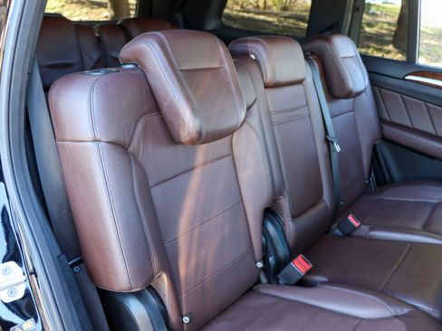 Used 2015 Mercedes-Benz GL 450 4MATIC image 27