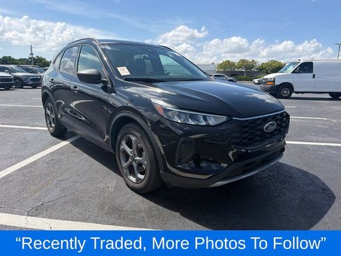 Used 2025 Ford Escape ST-Line FWD image 1