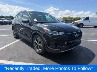 Used 2025 Ford Escape ST-Line FWD video 1