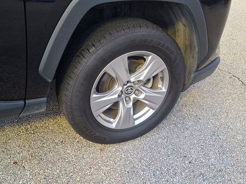 Used 2023 Toyota RAV4 XLE image 8