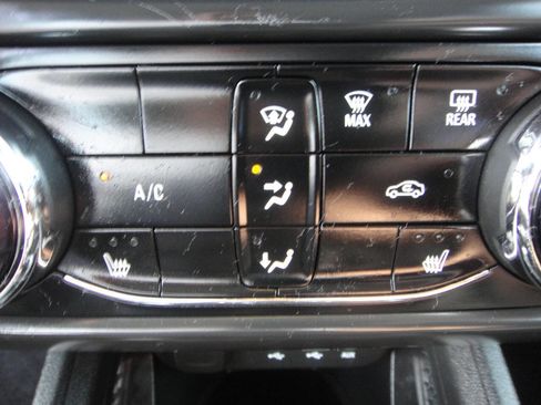 Used 2023 Chevrolet TrailBlazer LT image 10