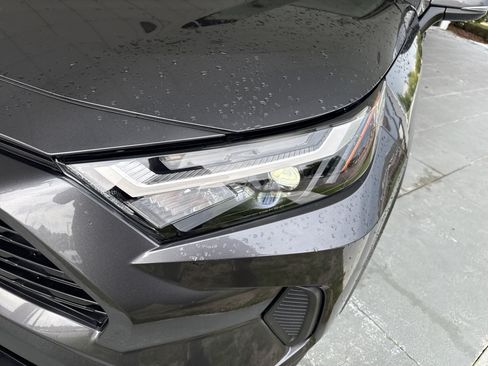 Used 2025 Toyota RAV4 XLE FWD image 5