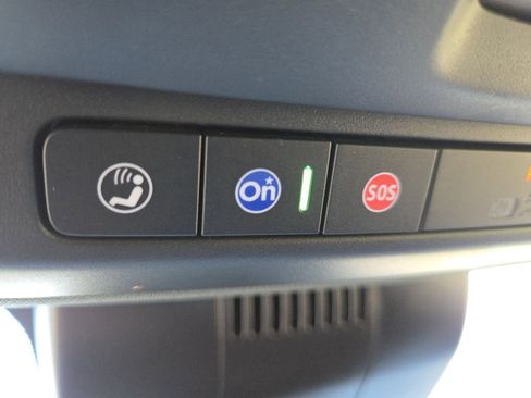 Used 2023 GMC Yukon XL AT4 w/ AT4 Premium Plus Package image 40