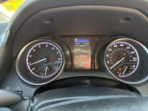 Used 2023 Toyota Camry SE image 17