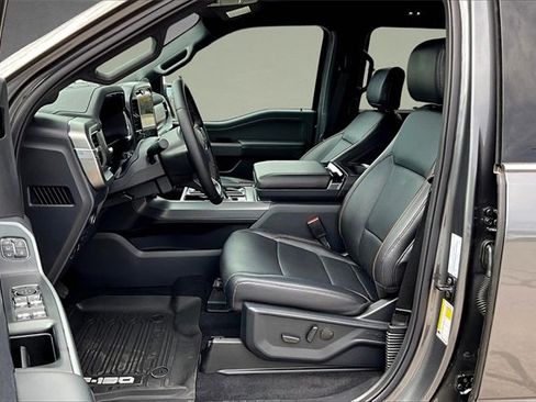 New 2025 Ford F150 Lariat w/ Equipment Group 501A Mid image 9