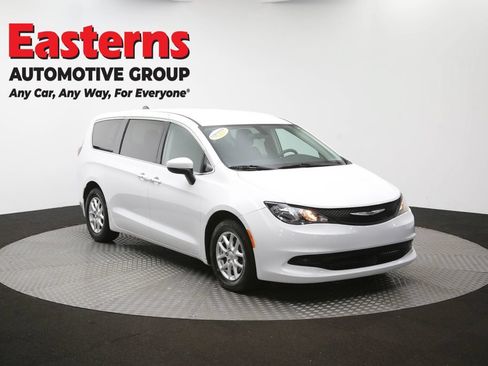Used 2022 Chrysler Voyager LX FWD image 48