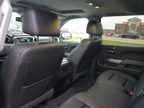 Used 2018 Chevrolet Silverado 1500 LTZ Z71 w/ LTZ Plus Package image 10