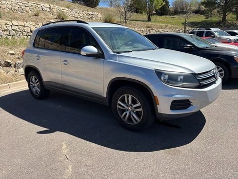 Used 2016 Volkswagen Tiguan S FWD image 1